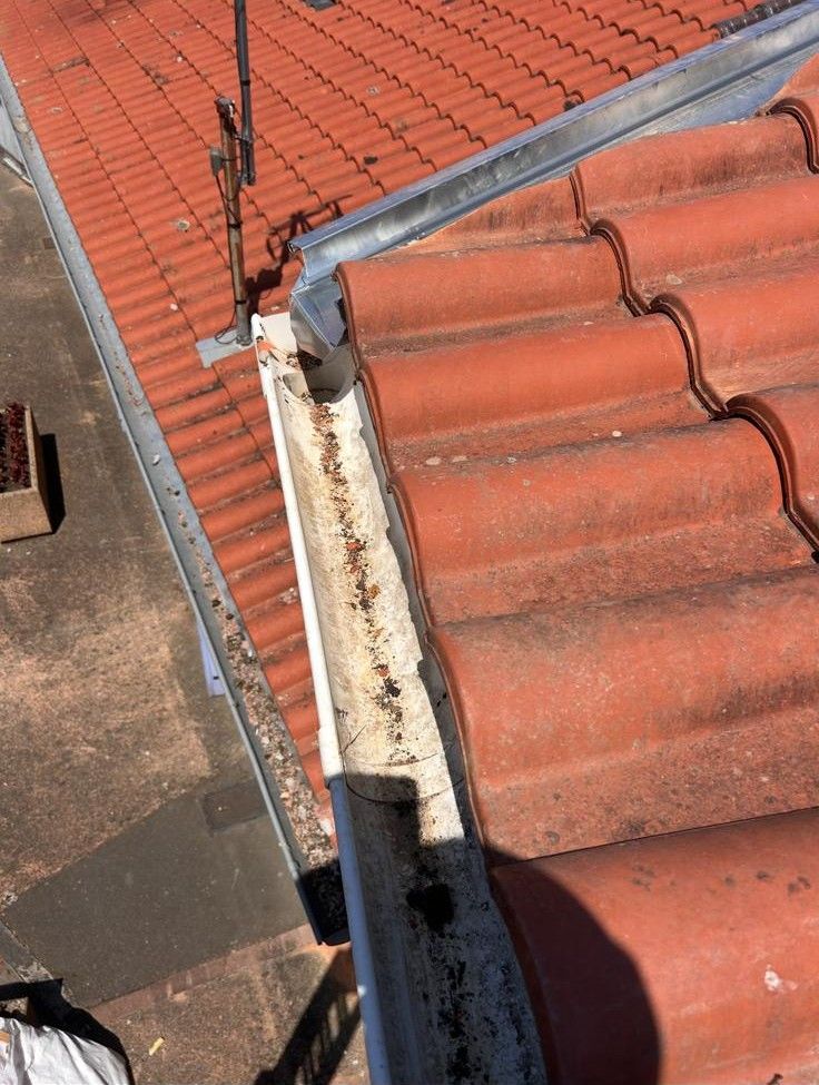 Zinguerie et gouttières à Toulouse, chantier RM Couverture
